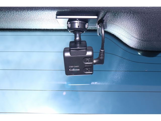 VolksWagen POLO 2017-04 196615-20