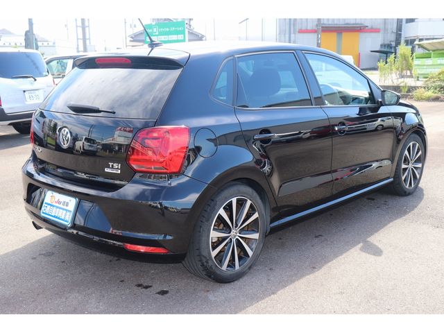 VolksWagen POLO 2017-04 196615-4