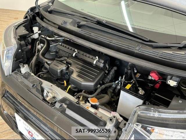 Daihatsu MOVE CUSTOM 2017-10 223693-11