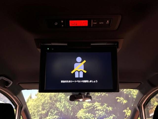 Toyota VOXY HYBRID 2018-11 187851-4