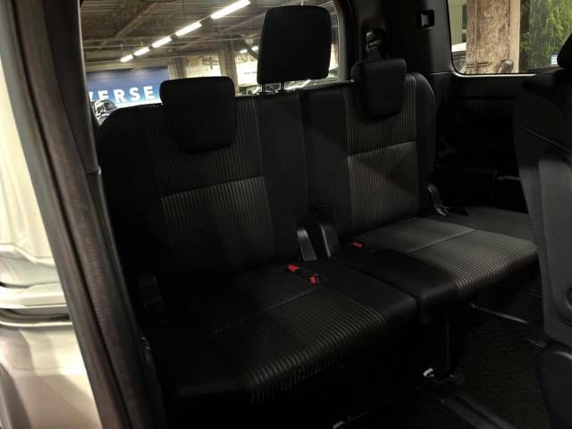 Toyota VOXY HYBRID 2018-11 187851-10