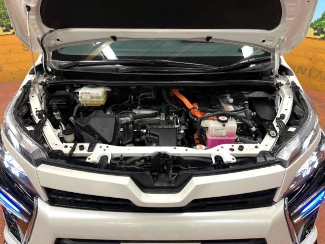 Toyota VOXY HYBRID 2018-11 187851-19