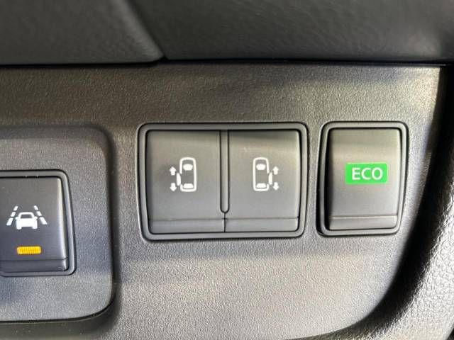 Nissan SERENA 2016-05 17378-6