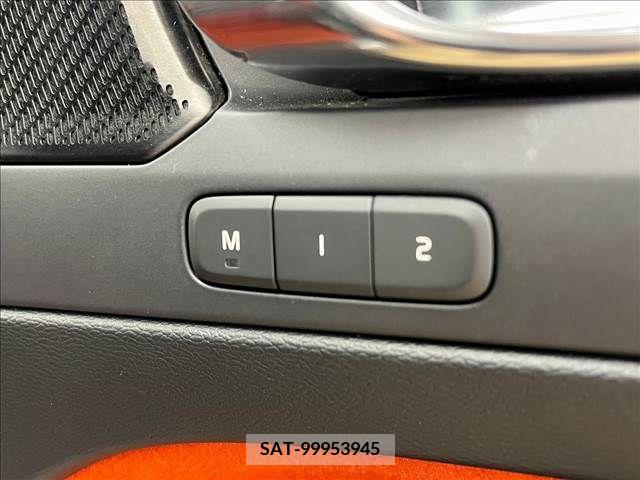 Volvo XC40 2018-06 320612-6