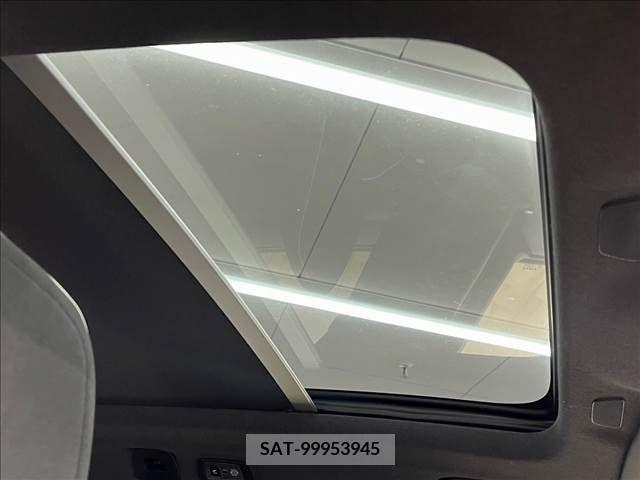 Volvo XC40 2018-06 320612-5