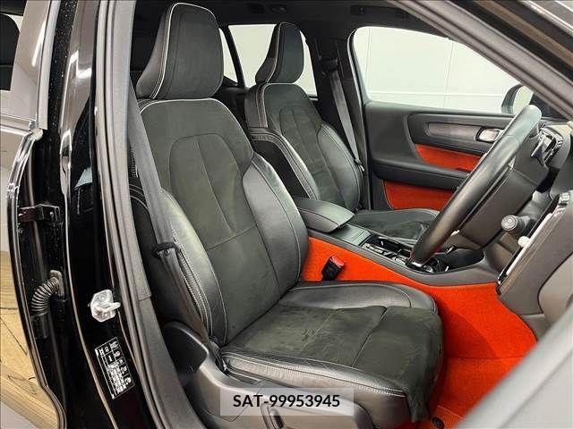 Volvo XC40 2018-06 320612-11