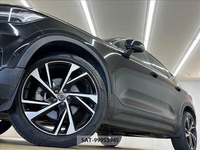 Volvo XC40 2018-06 320612-19