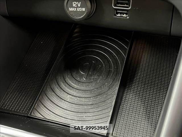 Volvo XC40 2018-06 320612-9