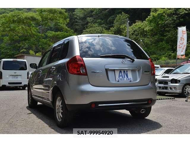 Mazda VERISA 2010-03 252535-8