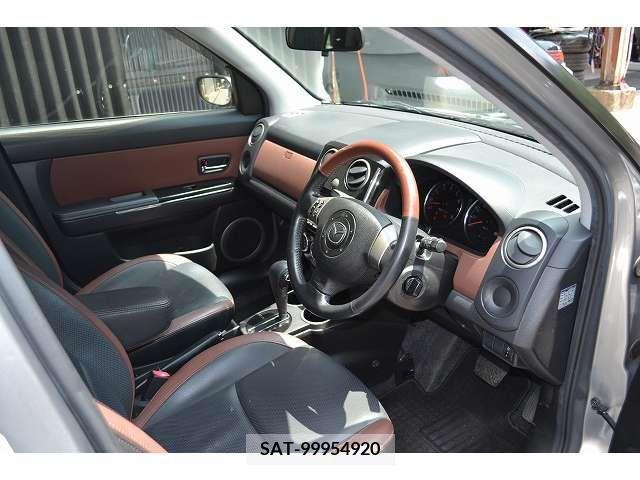 Mazda VERISA 2010-03 252535-11