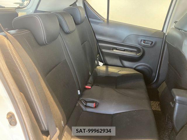 Toyota AQUA 2013-06 356351-9