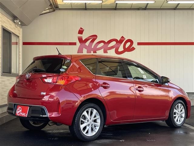 Toyota AURIS 2013-11 19408-2