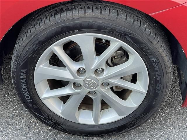 Toyota AURIS 2013-11 19408-5