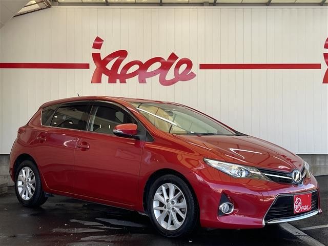 Toyota AURIS 2013-11 19408-1