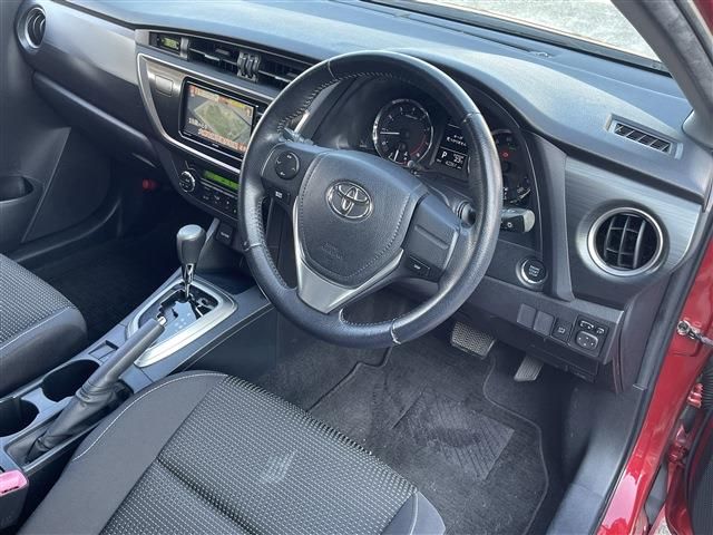 Toyota AURIS 2013-11 19408-6