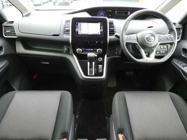 Nissan SERENA 2016-11 193700-5