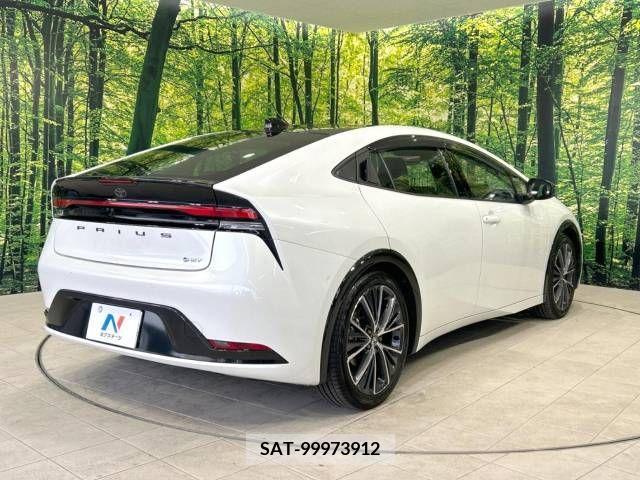 Toyota PRIUS 2023-06 220617-17