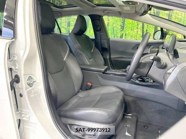 Toyota PRIUS 2023-06 220617-8