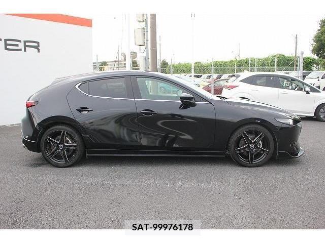 Mazda MAZDA3 2019-08 352110-7