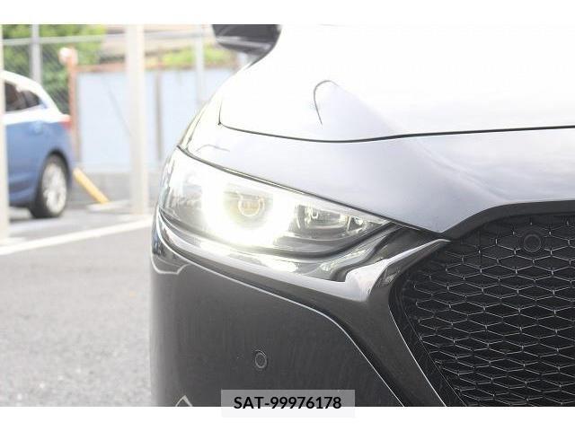 Mazda MAZDA3 2019-08 352110-10
