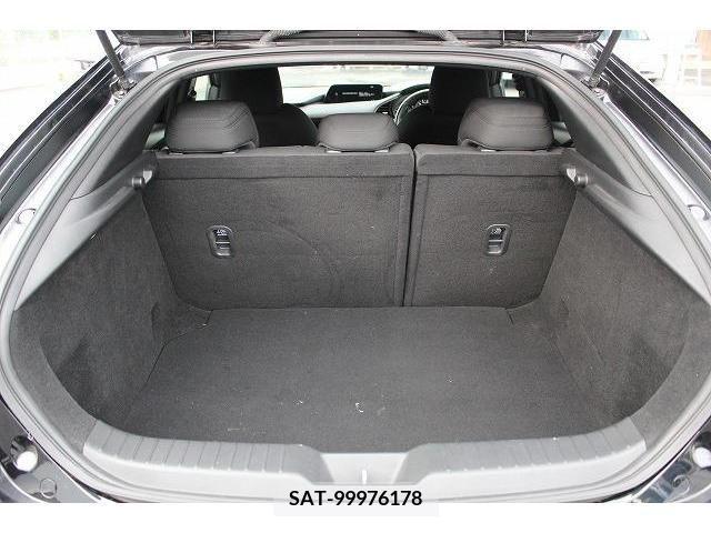 Mazda MAZDA3 2019-08 352110-17