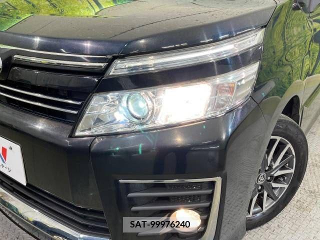 Toyota VOXY 2015-11 289118-13