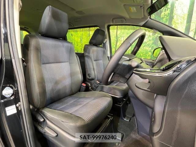 Toyota VOXY 2015-11 289118-9
