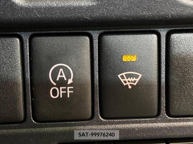 Toyota VOXY 2015-11 289118-3