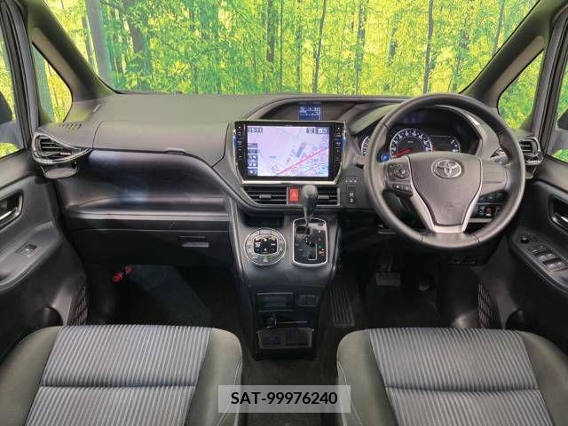 Toyota VOXY 2015-11 289118-1