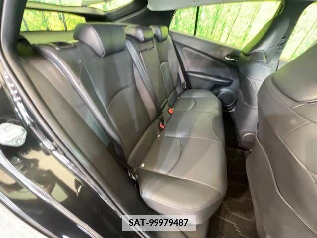Toyota PRIUS 2021-11 366410-9