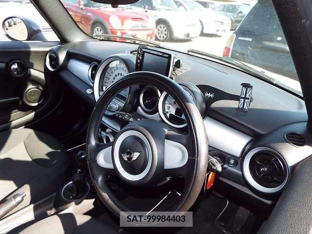 Bmw MINI 2010-05 293823-4