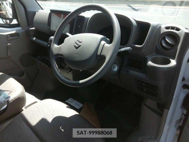 Suzuki EVERY 2024-02 268759-1