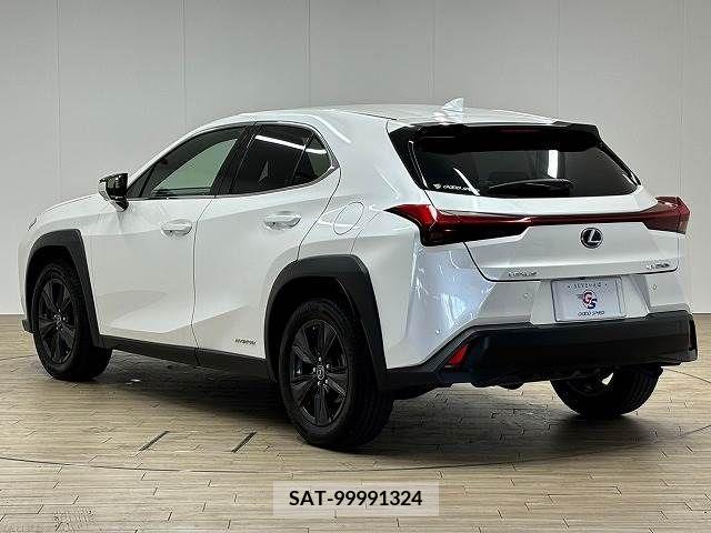 Lexus UX 2020-09 334377-16