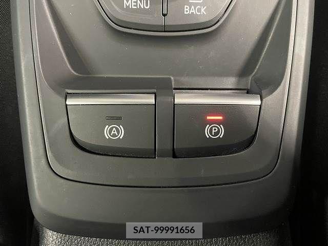 Audi Q2 2020-07 225174-5