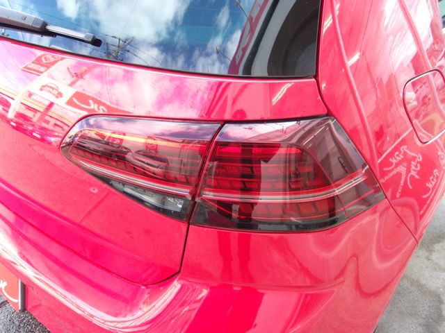 VolksWagen GOLF 2019-09 27242-17