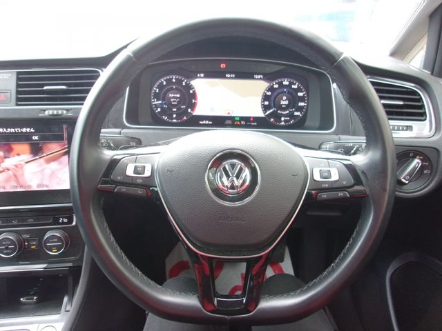 VolksWagen GOLF 2019-09 27242-4