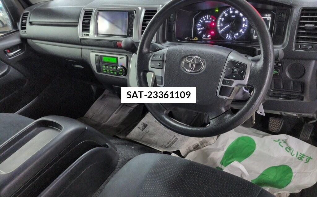 Toyota HIACE VAN 2020 8902406-5