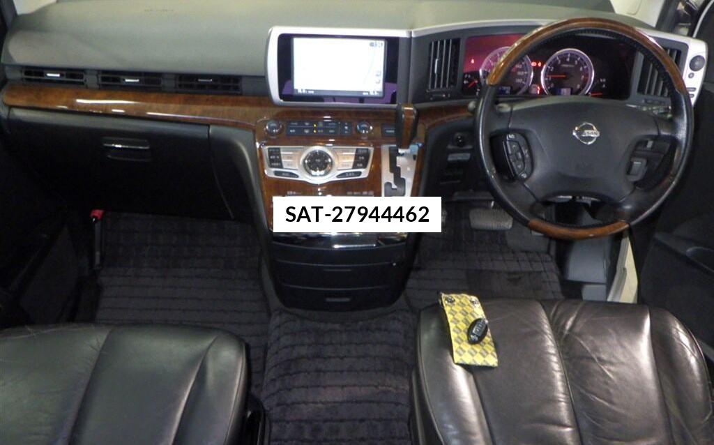 Nissan ELGRAND 2007 8902405-2