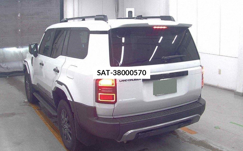 Toyota Land Cruiser 250 2024 8916376-1