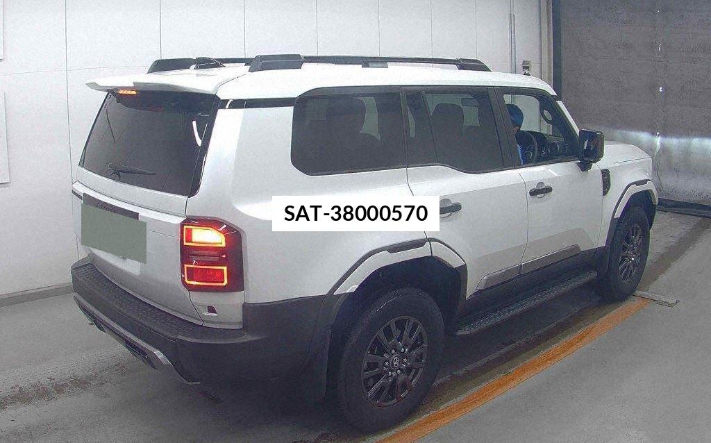 Toyota Land Cruiser 250 2024 8916376-4