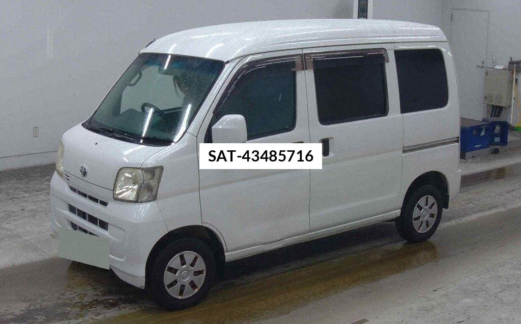 Toyota PIXIS VAN 2013 8926445-3
