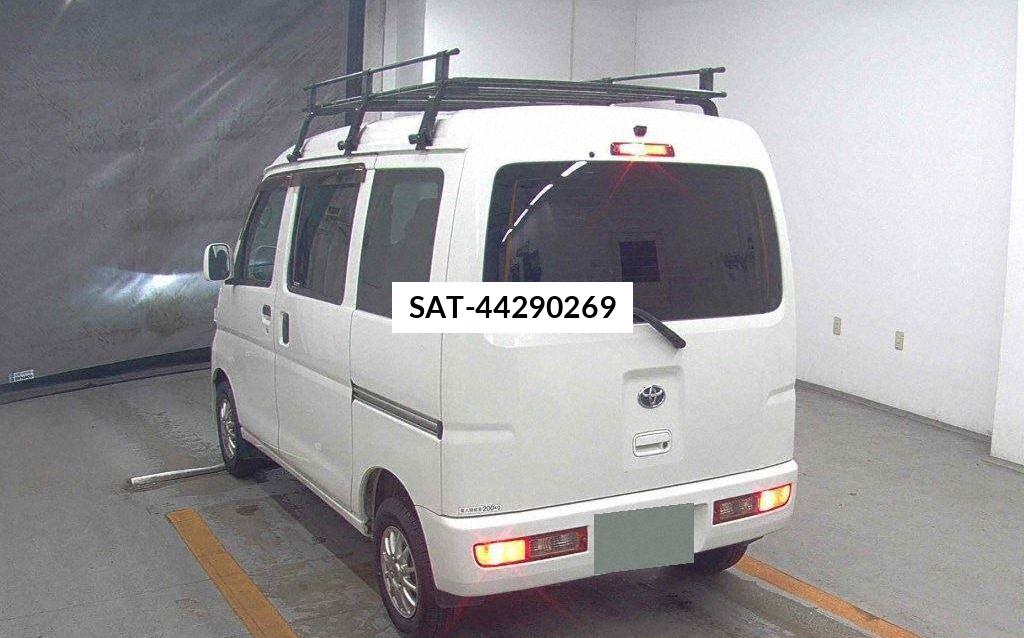 Toyota PIXIS VAN 2017 8926347-1
