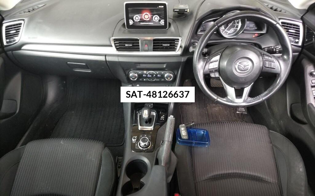Mazda AXELA HYBRID 2014 8930559-2