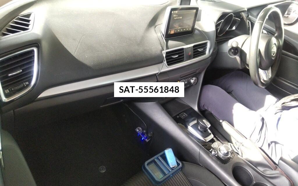Mazda AXELA HYBRID 2013 8930565-2