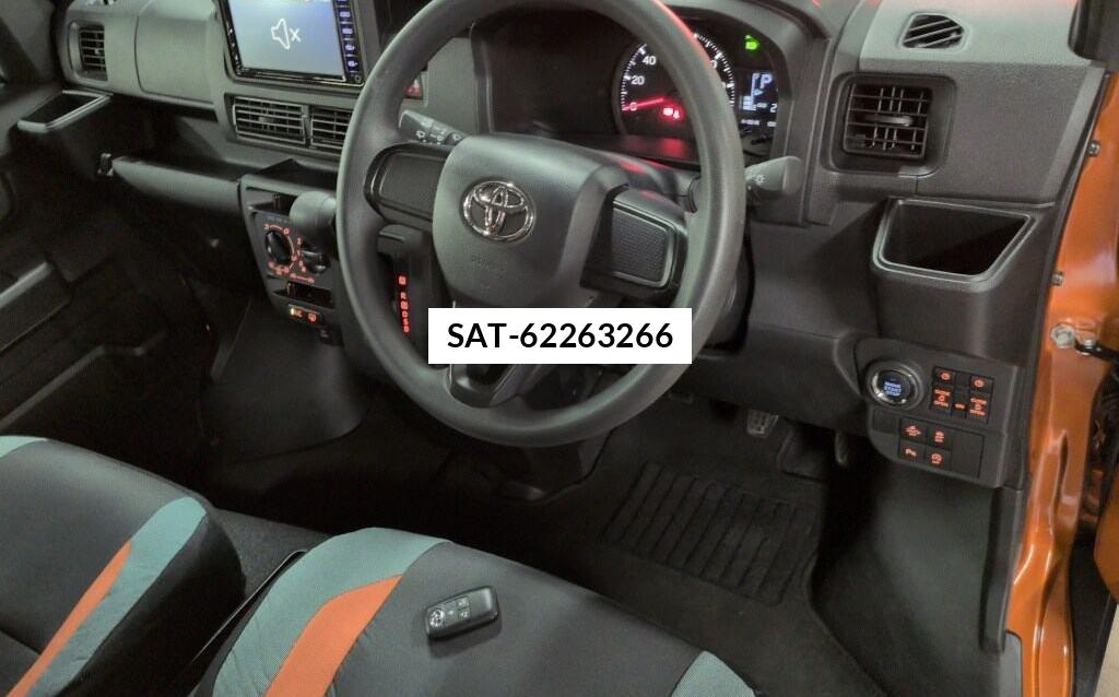 Toyota PIXIS VAN 2022 8926003-2