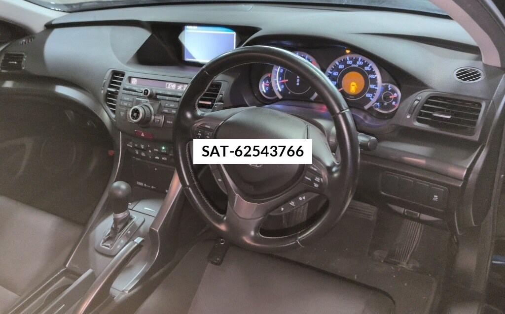 Honda ACCORD TOURER 2013 8930510-2