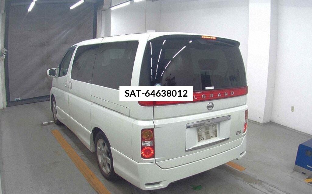 Nissan ELGRAND 2005 8902404-1