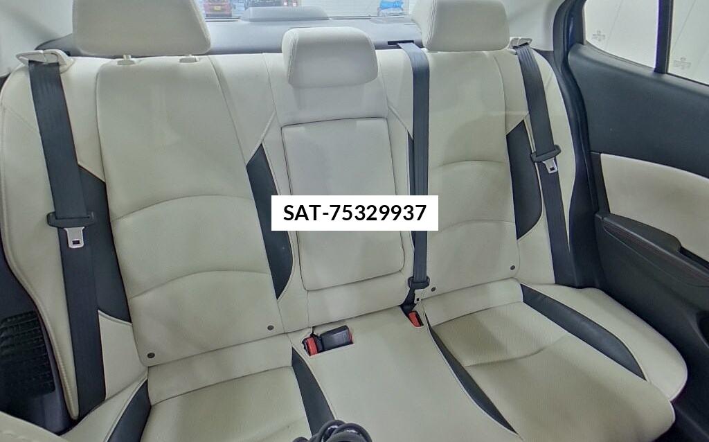 Mazda AXELA HYBRID 2013 8930566-5