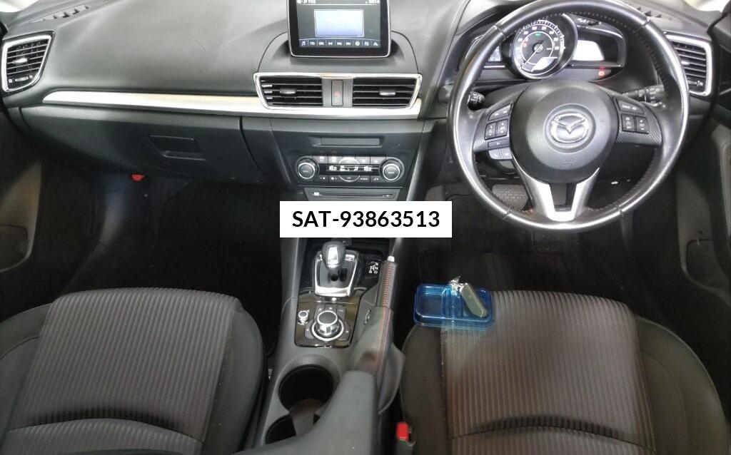 Mazda AXELA HYBRID 2015 8930523-2