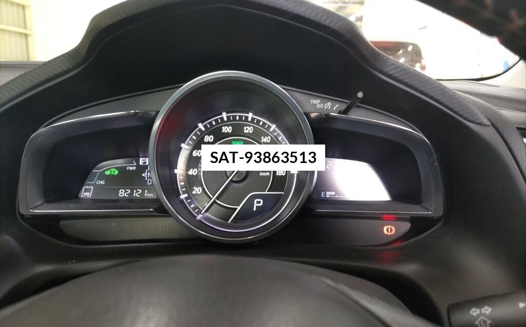 Mazda AXELA HYBRID 2015 8930523-5
